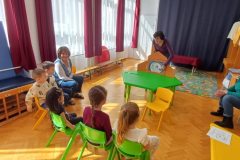 Tüskevár Tagóvoda 2025. április - Papír Színház